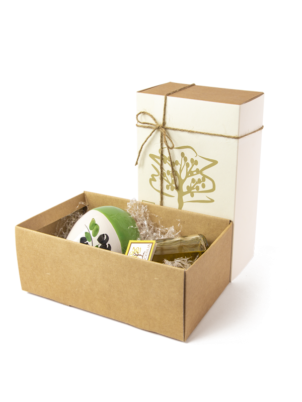 La caraffa in ceramica con bottiglia di olio extravergine di oliva creano un box bomboniera ideale per matrimoni o regali originali. Scopri di più!