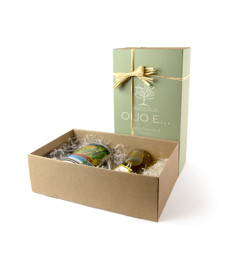 L'oliera in acciaio vintage con bottiglia di olio extravergine di oliva creano un box bomboniera ideale per matrimoni o regali originali. Scopri di più!